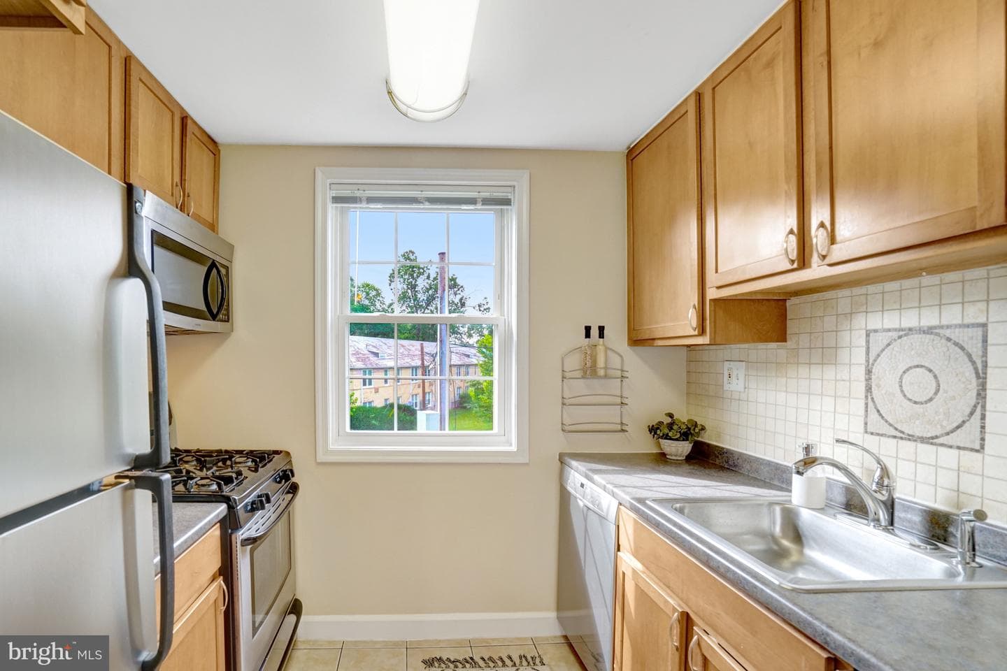 4352 N Pershing Dr # 43522 photo 11