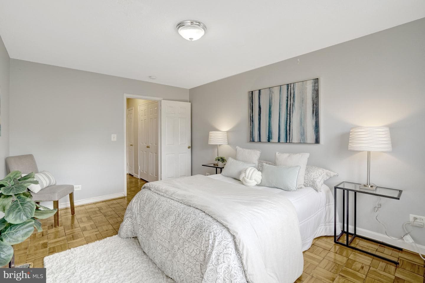 4352 N Pershing Dr # 43522 photo 19