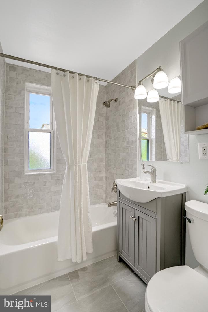 4352 N Pershing Dr # 43522 photo 22