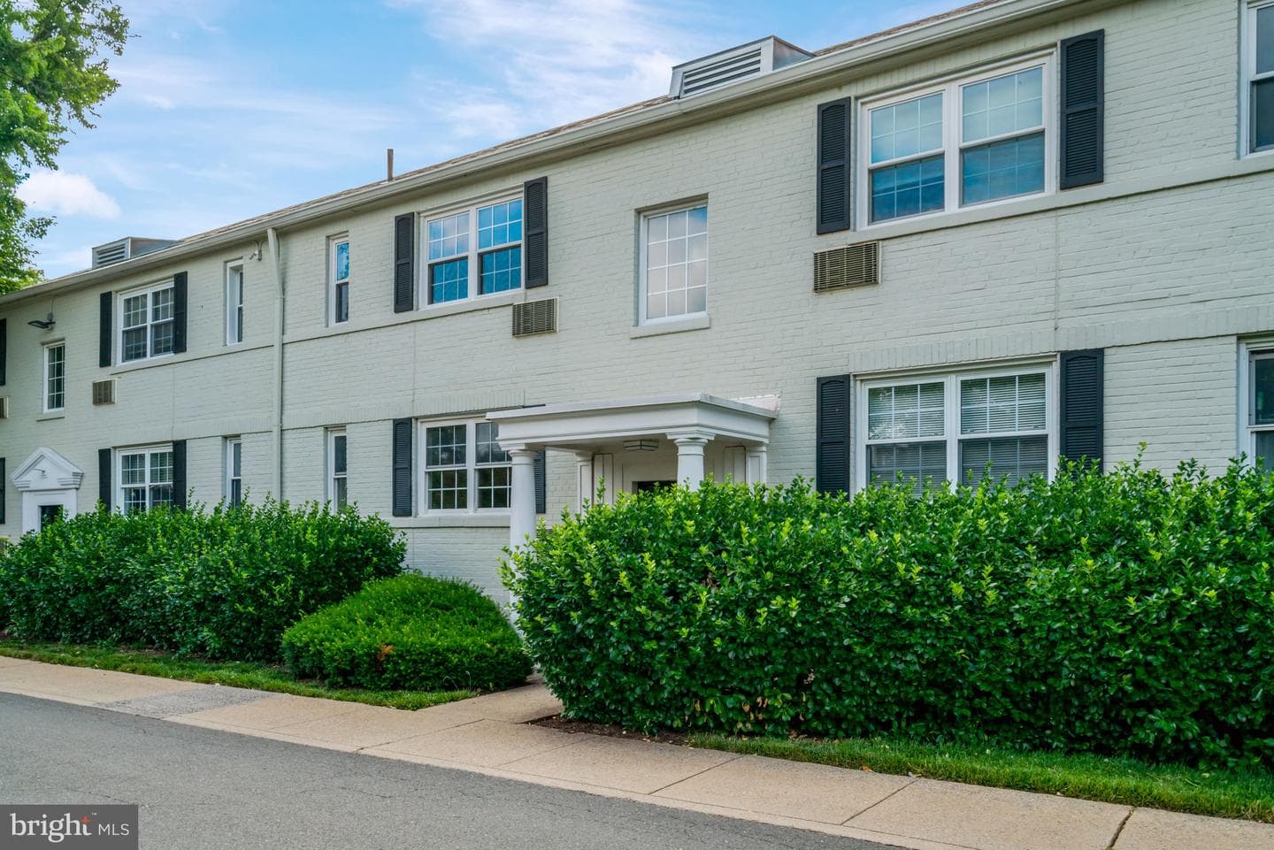 4352 N Pershing Dr # 43522 photo 32