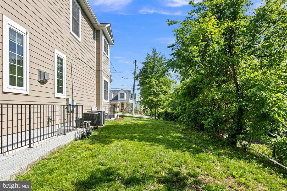 3121 24th Street S photo 42