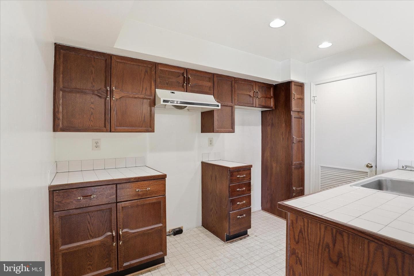 4524 28th Road S #E (13-9) photo 10