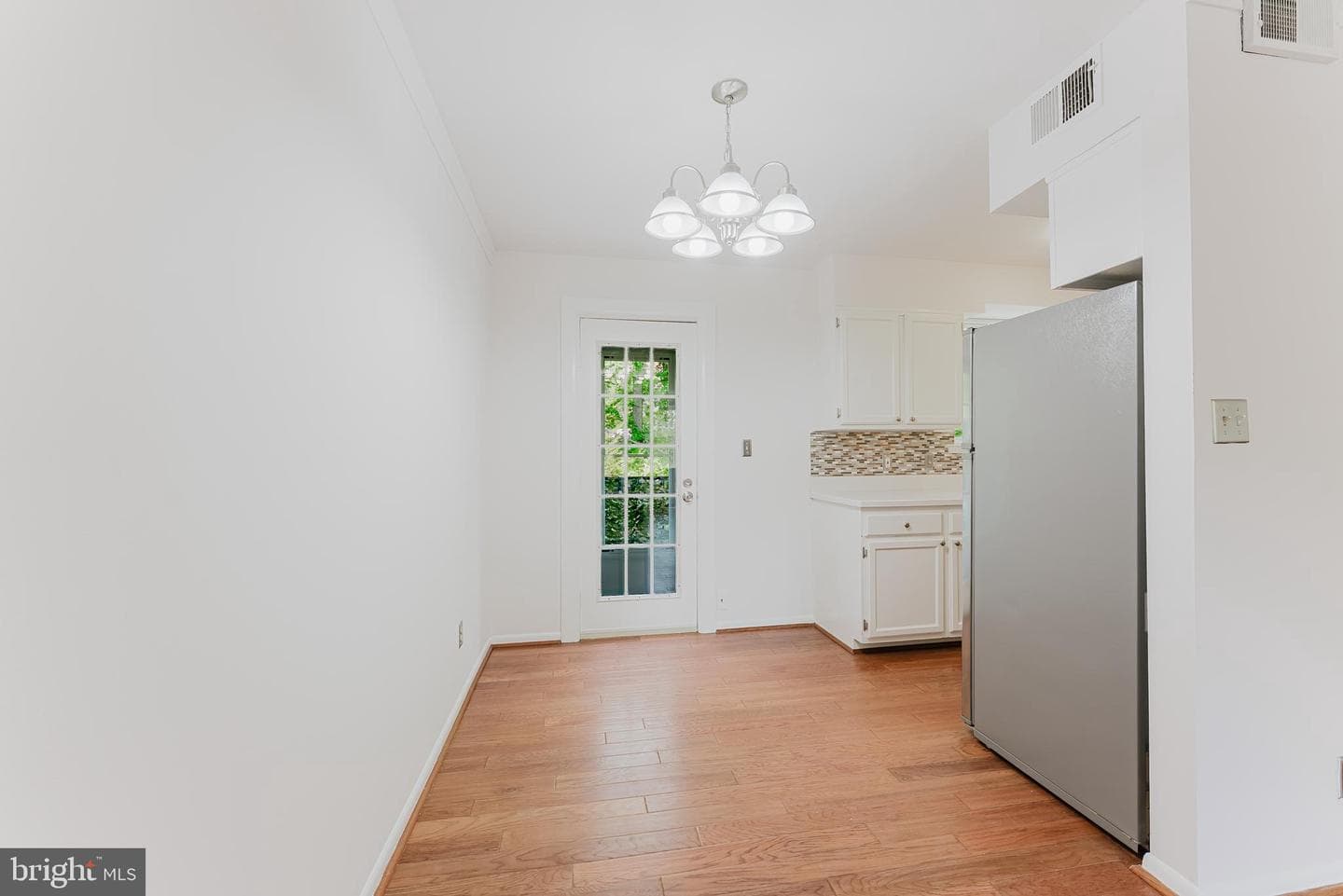 2725 S Walter Reed Drive #b photo 12