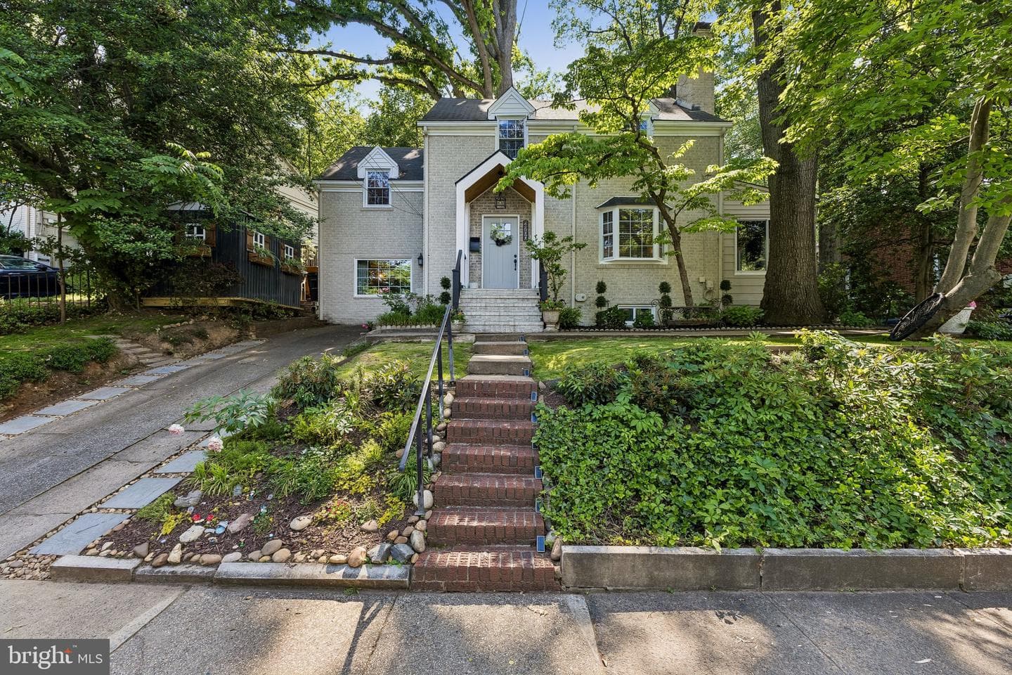 2700 S Grant St photo 3