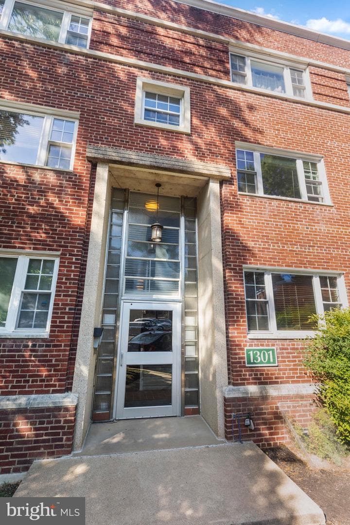 1301 N Ode Street #114, Arlington