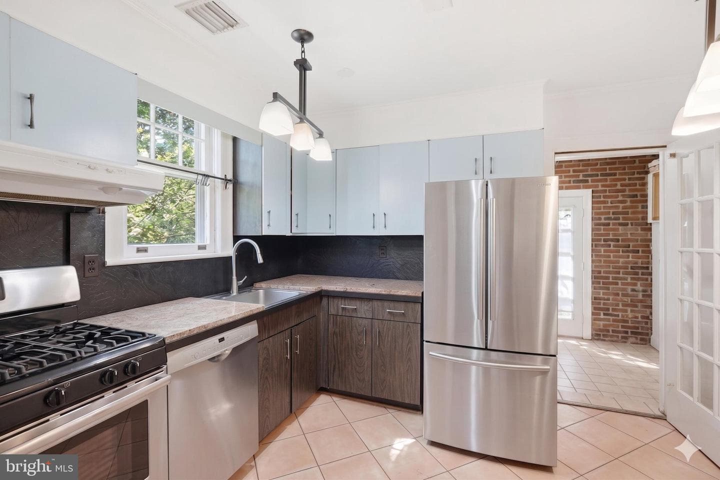 2511 S Grant Street photo 3