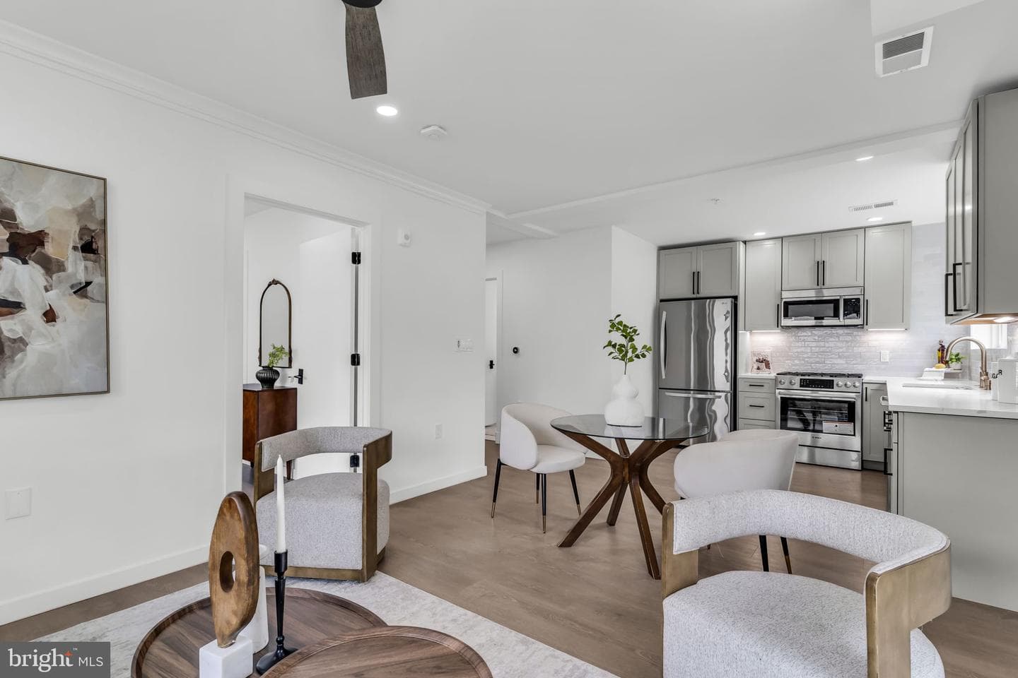 1201 N Quinn Street #102 photo 3