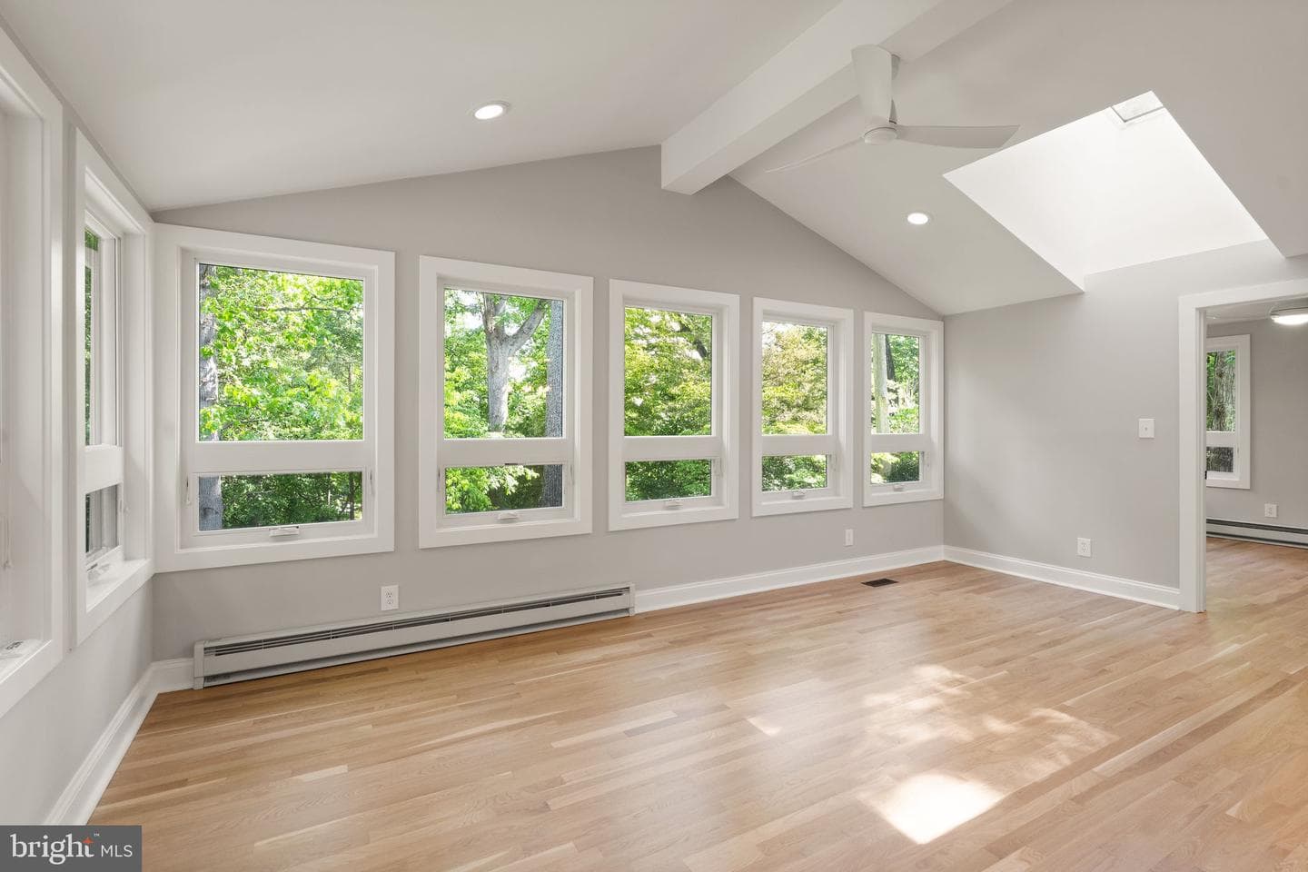 3667 N Harrison Street photo 23