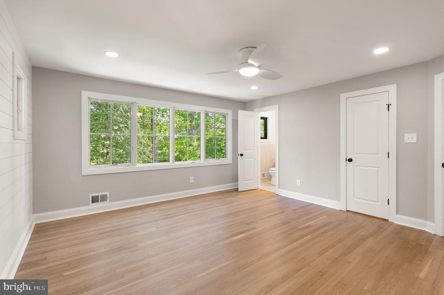 3667 N Harrison Street photo 30