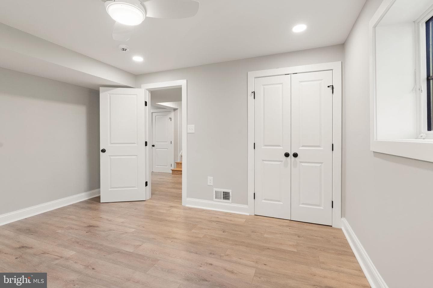 3667 N Harrison Street photo 45