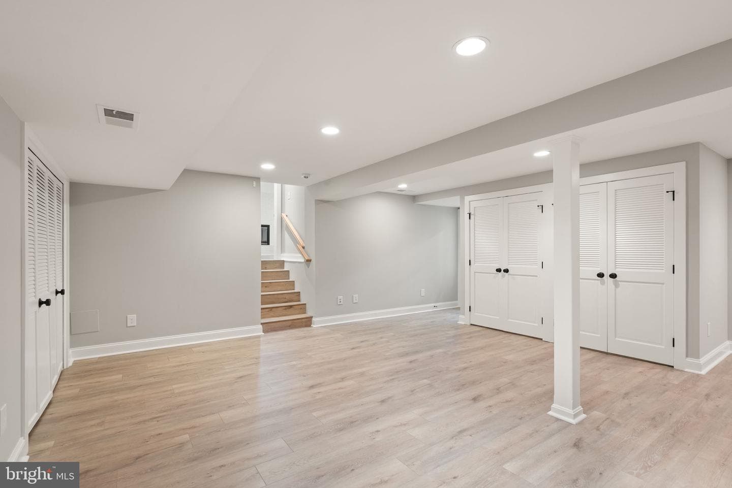 3667 N Harrison Street photo 48