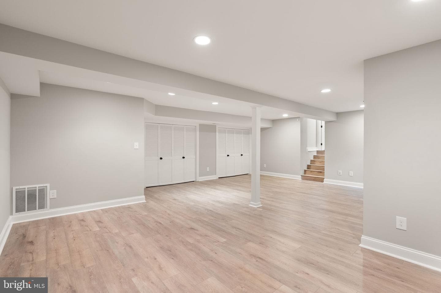 3667 N Harrison Street photo 49
