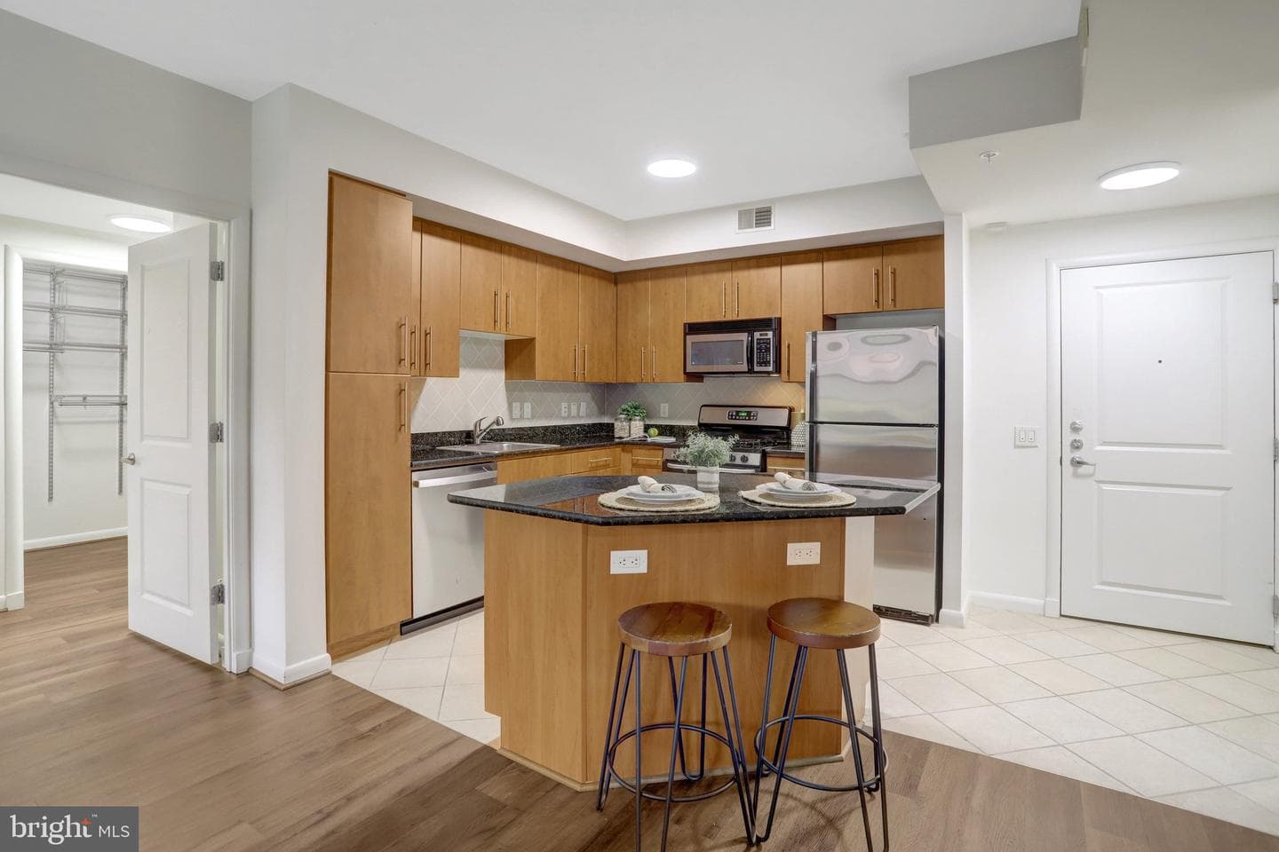1021 N Garfield Street #315 photo 11