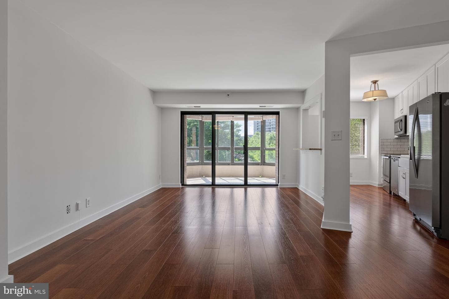 1600 N Oak Street #603 photo 17