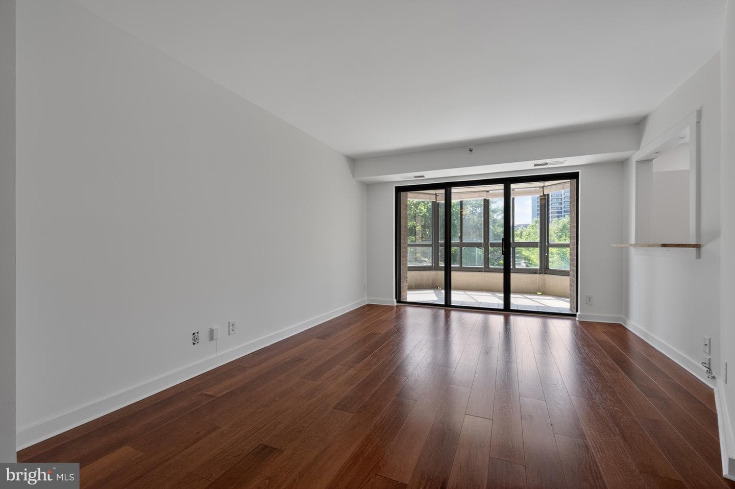 1600 N Oak Street #603 photo 18
