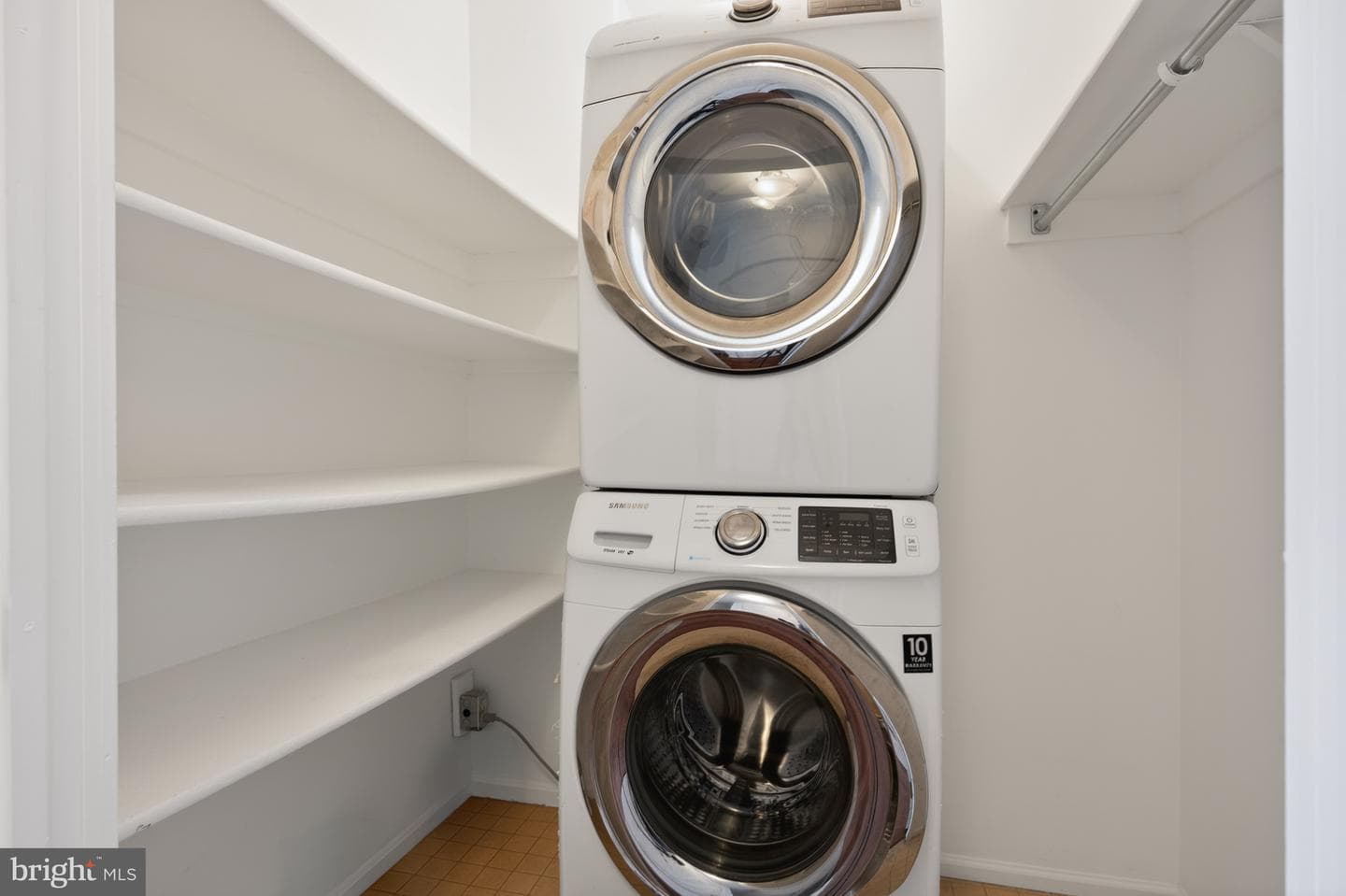1600 N Oak Street #603 photo 36