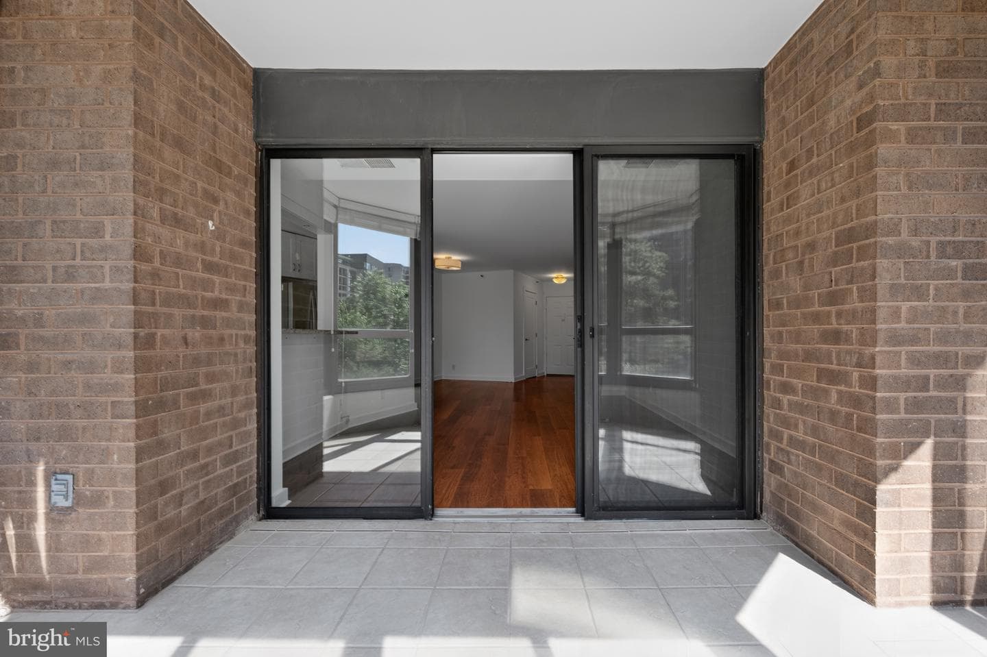 1600 N Oak Street #603 photo 37