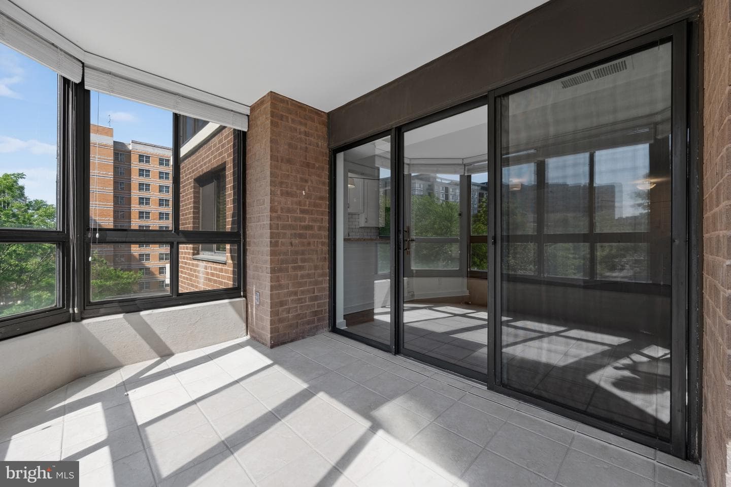1600 N Oak Street #603 photo 39