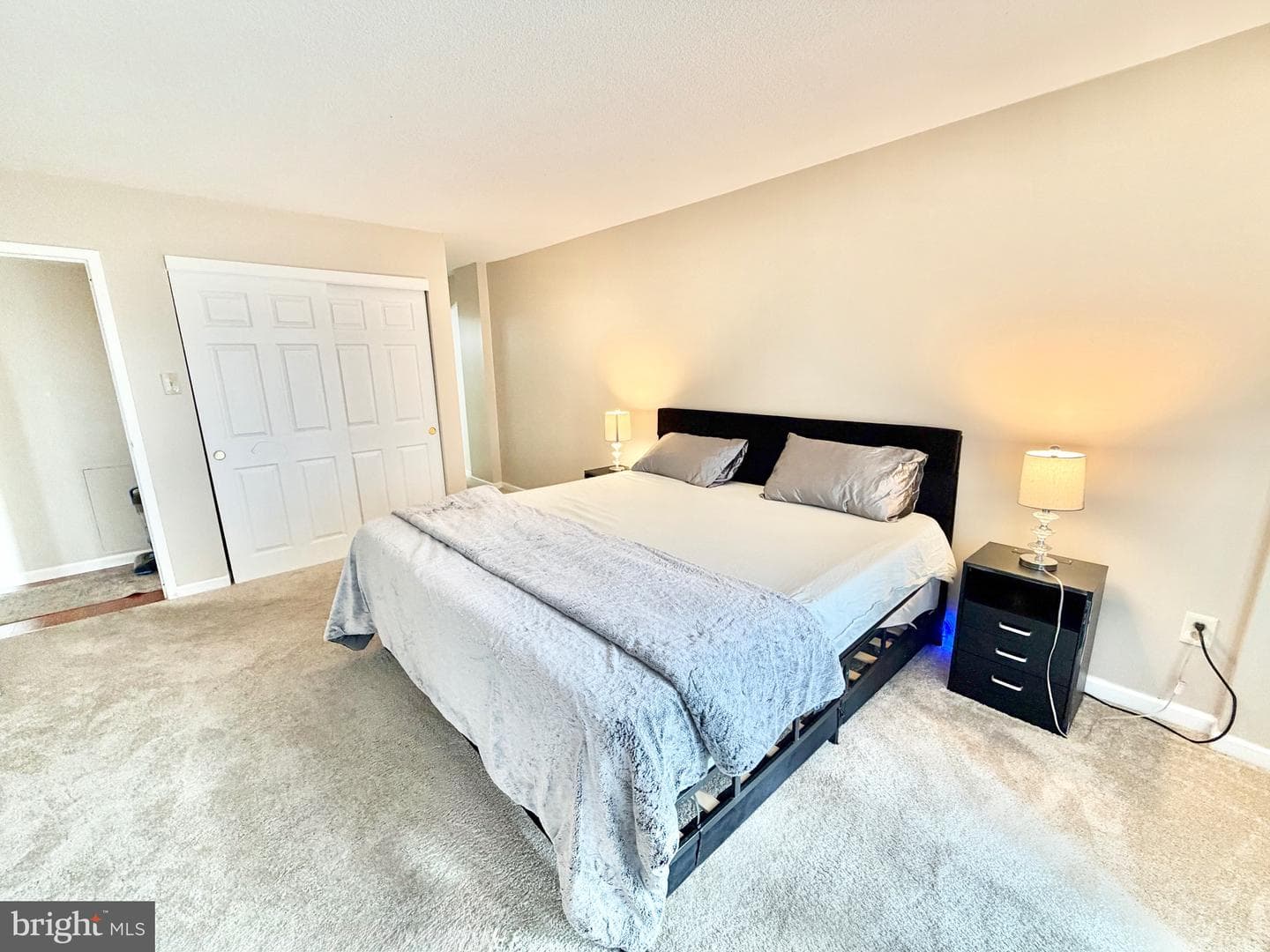 1300 Army Navy Drive #823 photo 9