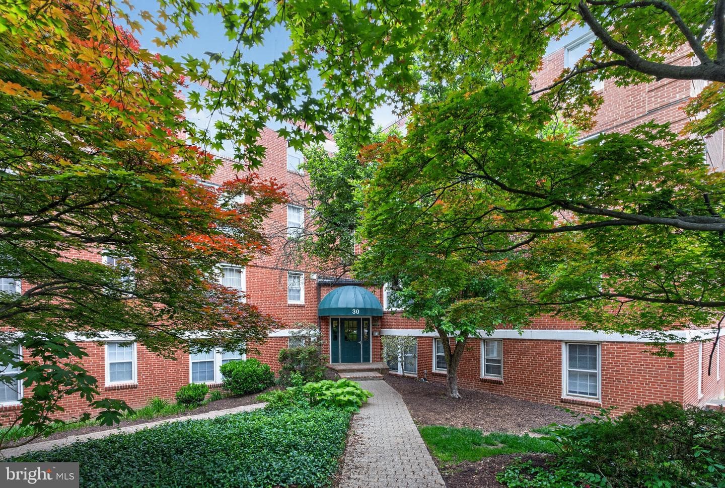 30 S Old Glebe Road #202-E
