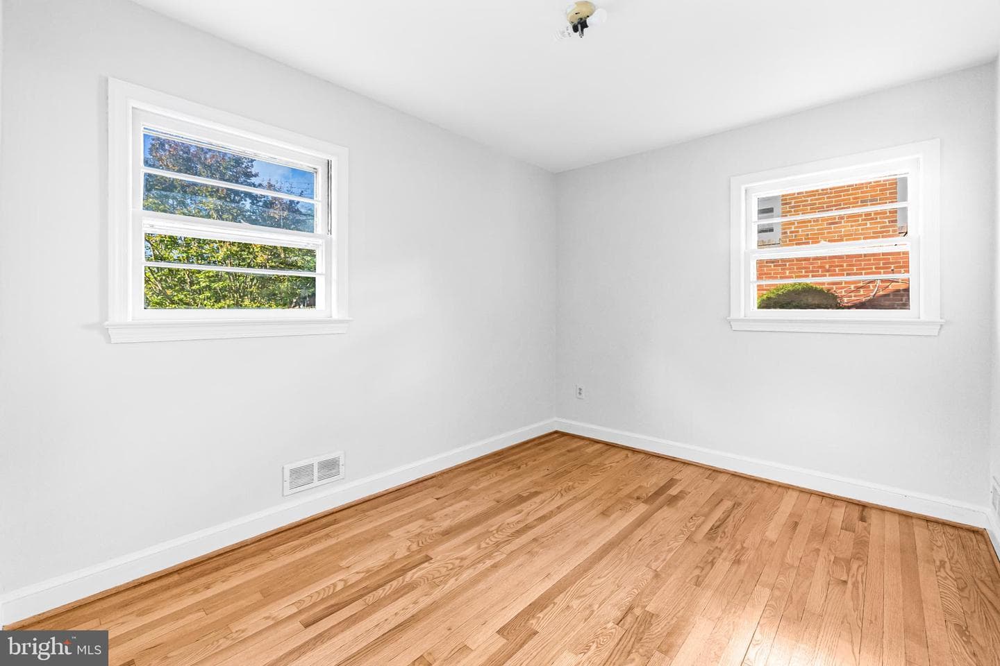 5901 1st Street N photo 14