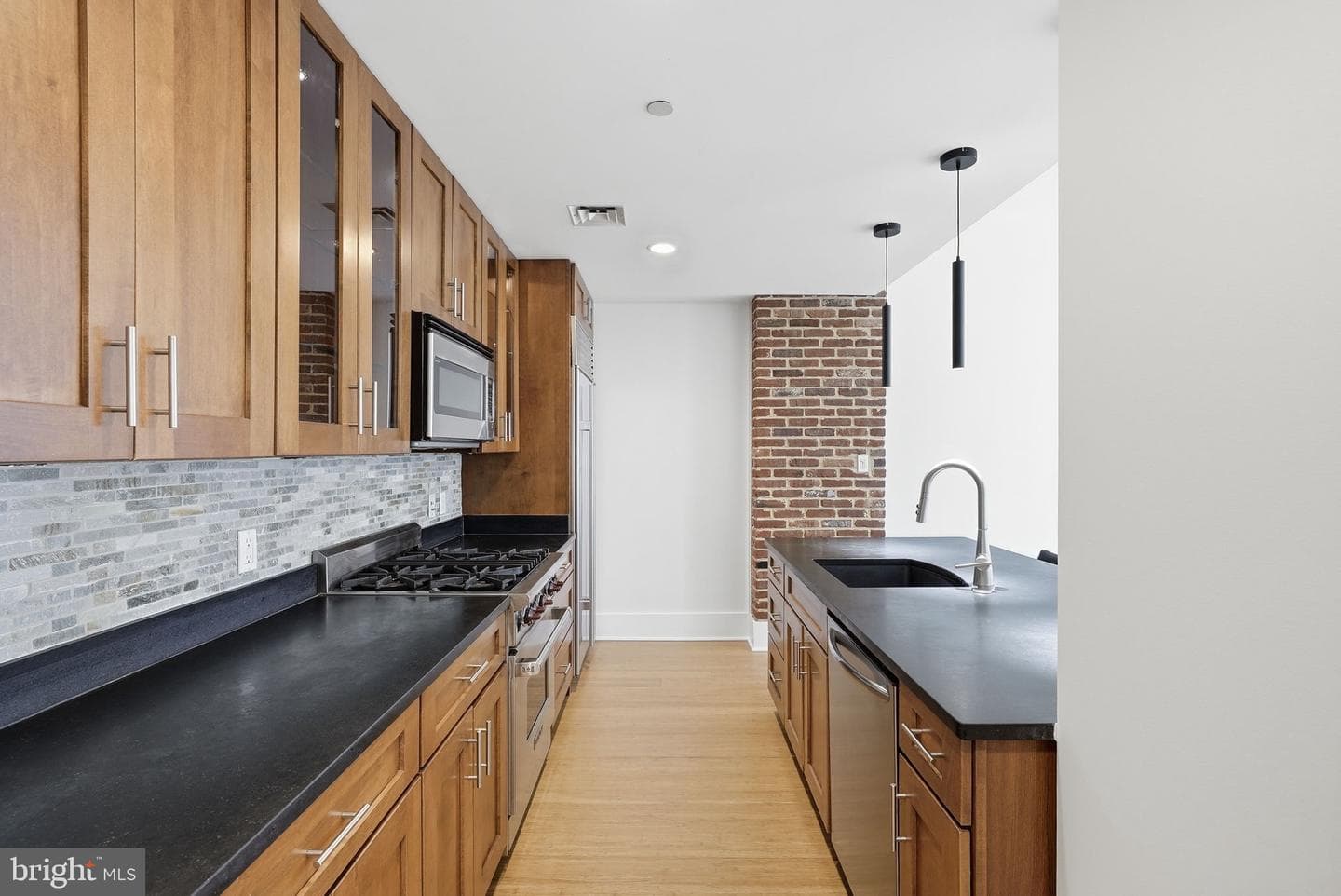 1615 N Queen Street #m304 photo 4