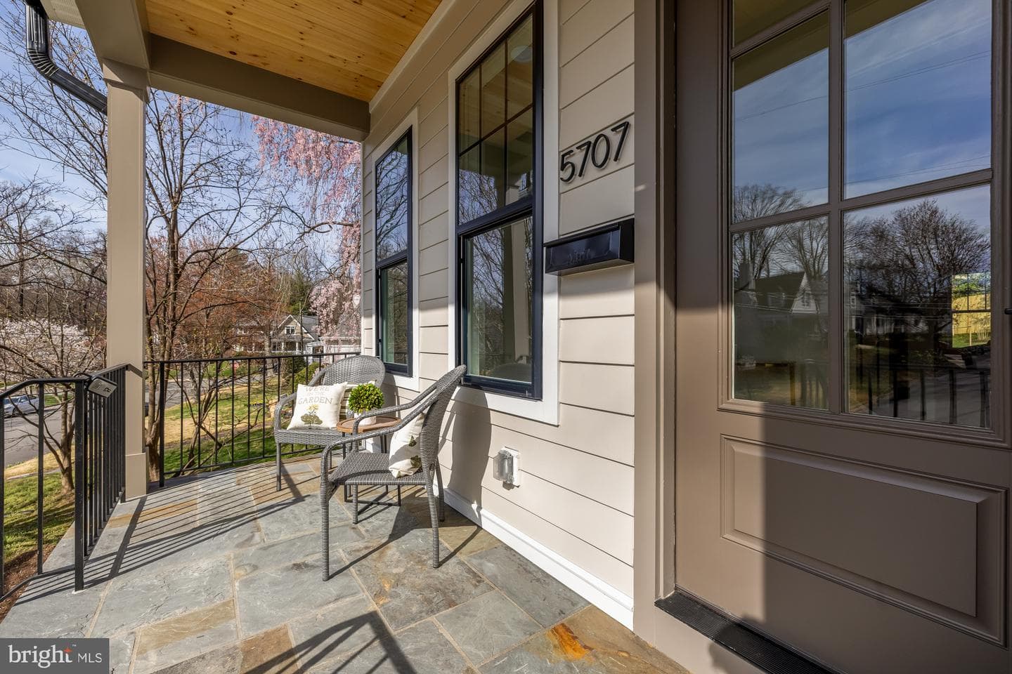 5707 9th Street N photo 4