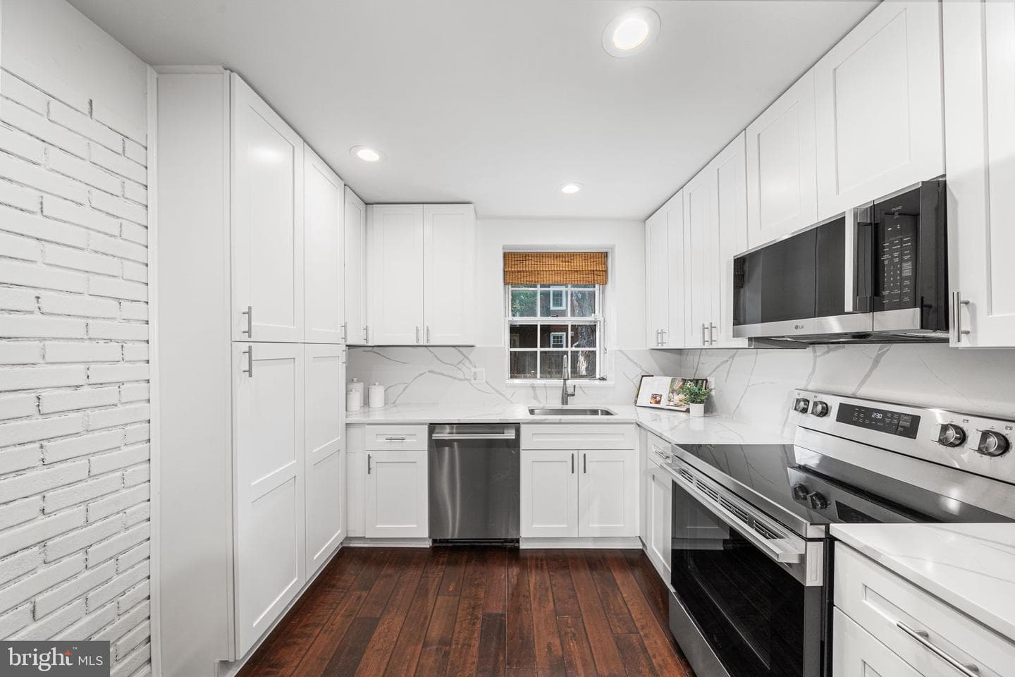 3059 S Buchanan St # A1 photo 10