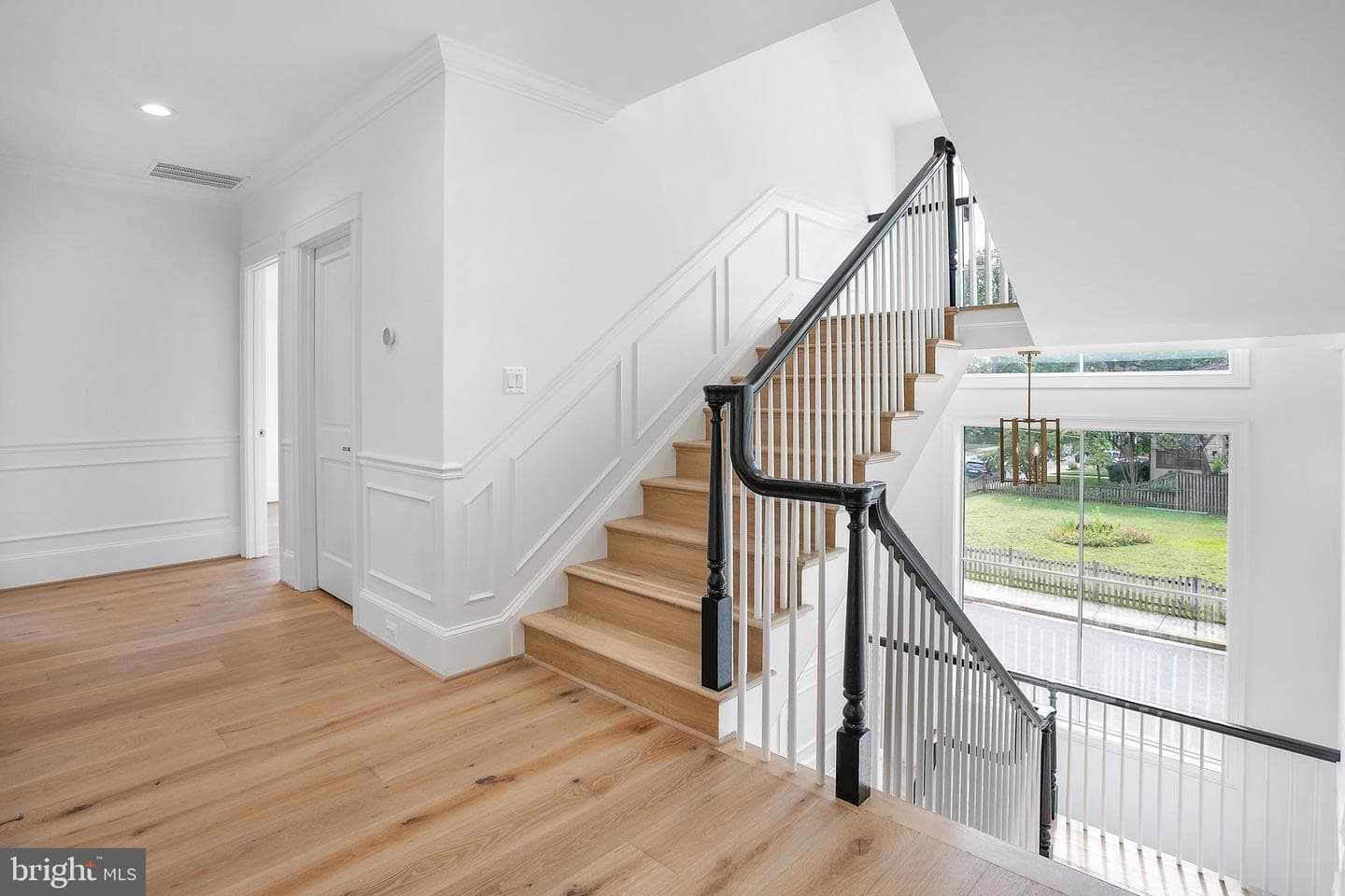 502 N Jackson Street photo 30