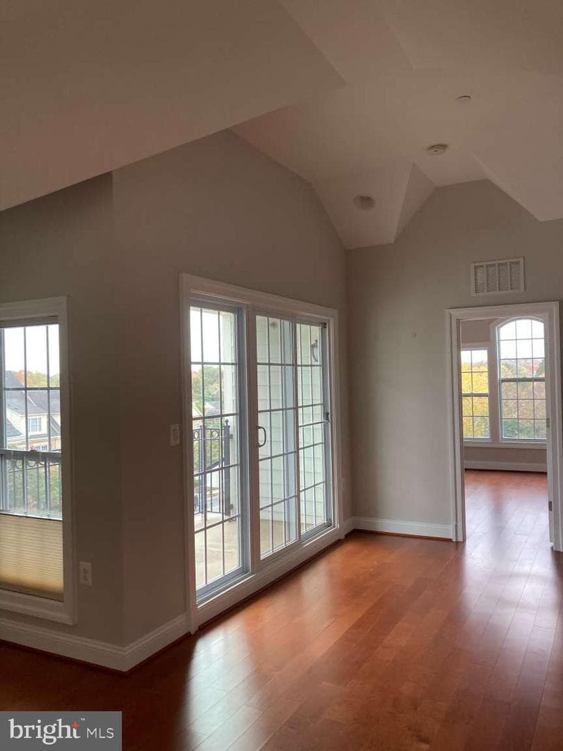 805 N Woodrow Street photo 13