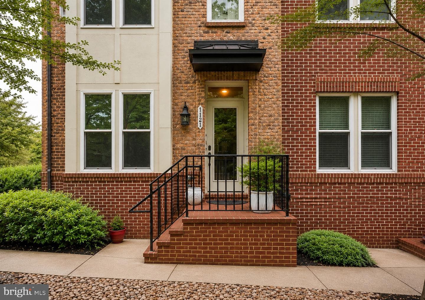 1121 S Lincoln Street, Arlington