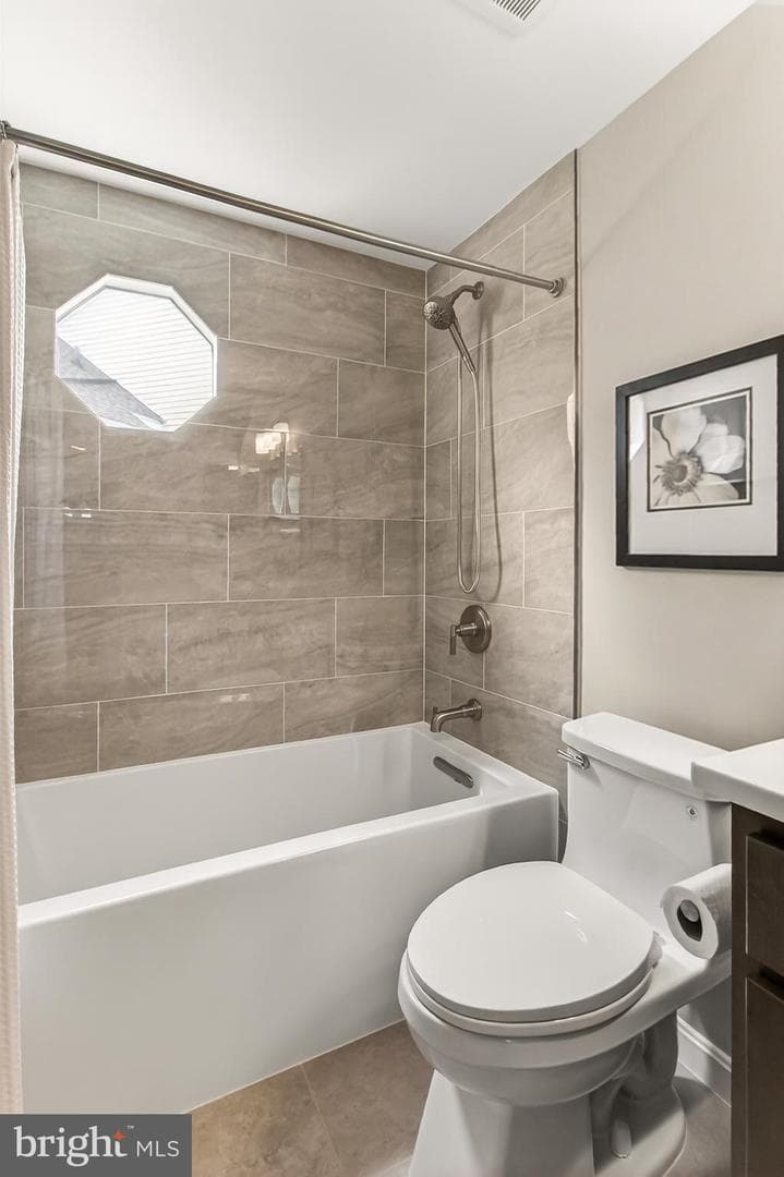 116 N Bedford Street #b photo 21