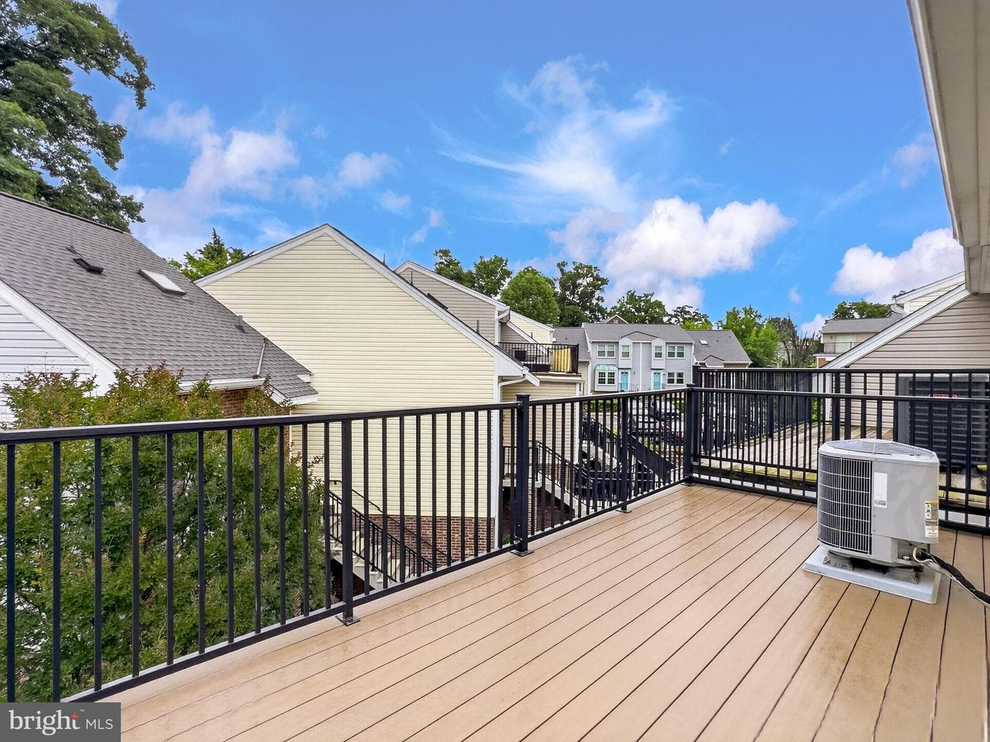 116 N Bedford Street #b photo 32