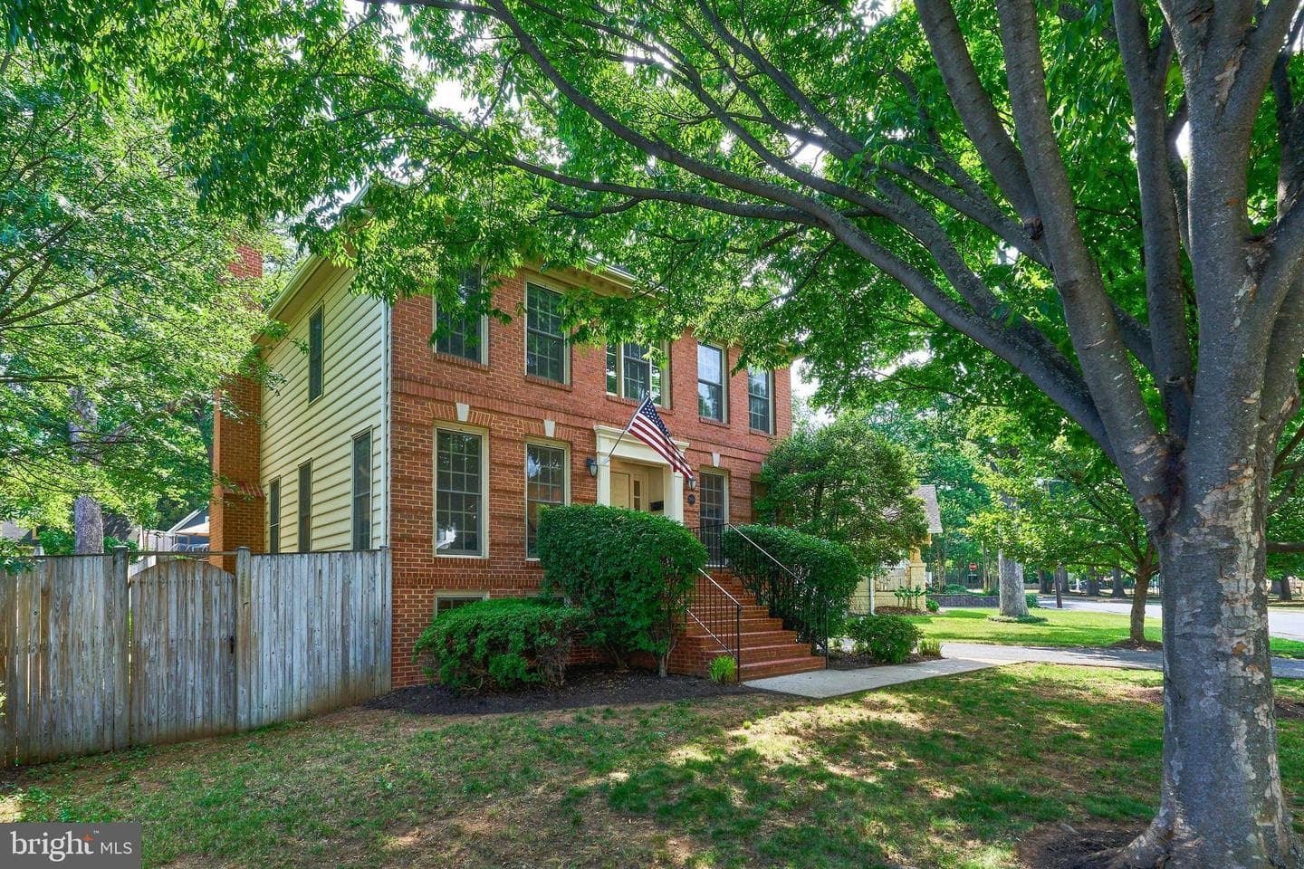 2904 N 4th Street N photo 55