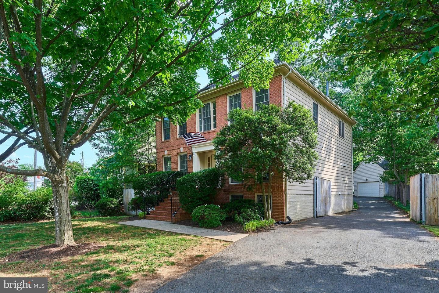 2904 N 4th Street N photo 56