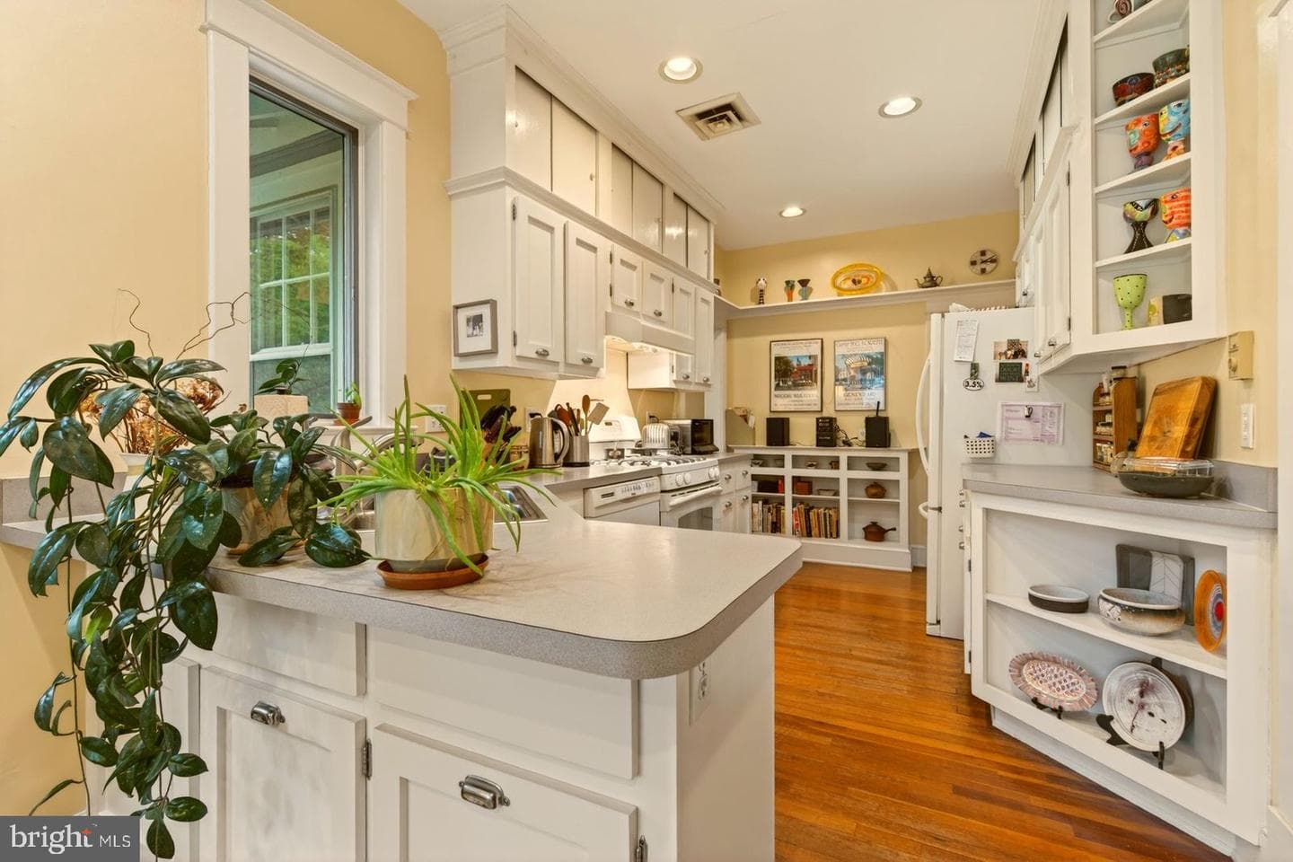 526 N Ivy Street photo 14