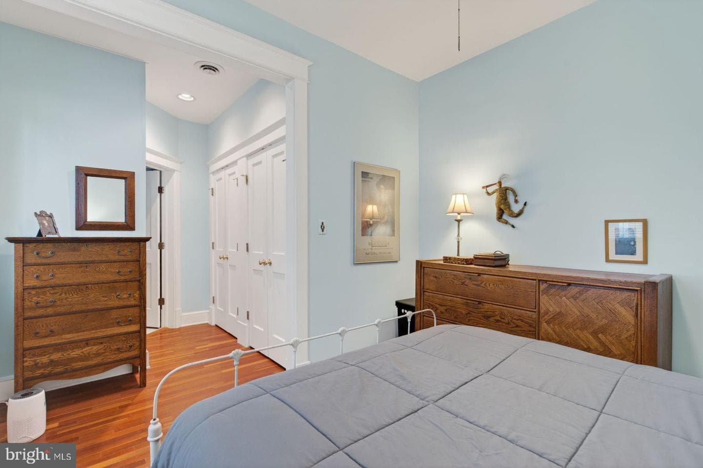 526 N Ivy Street photo 22