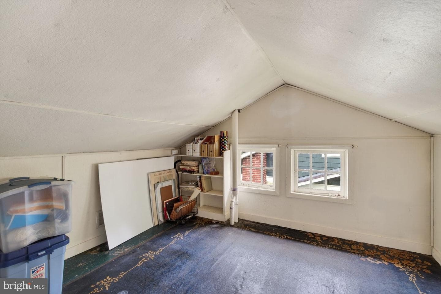 526 N Ivy Street photo 28