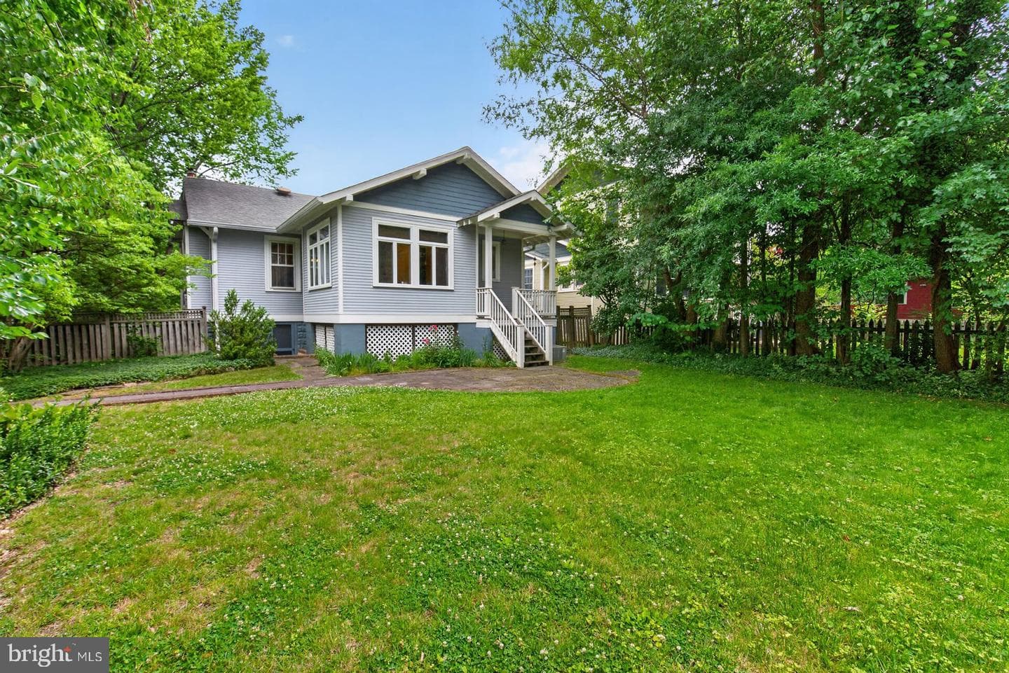 526 N Ivy Street photo 32