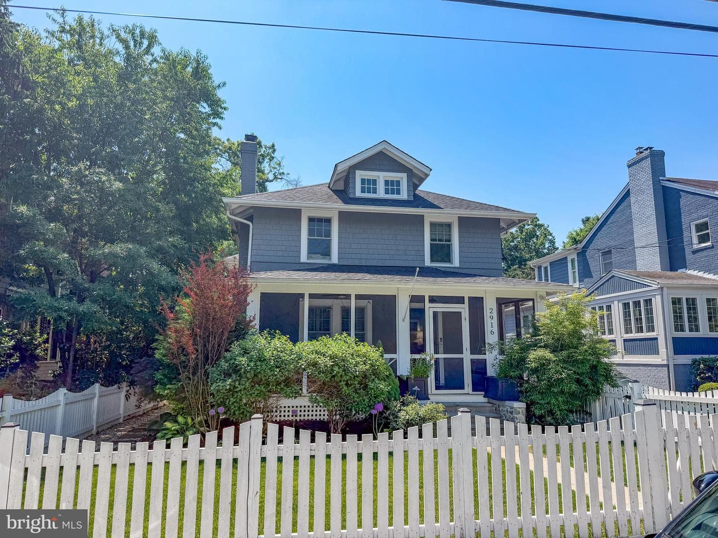 2916 2nd Street N photo 2