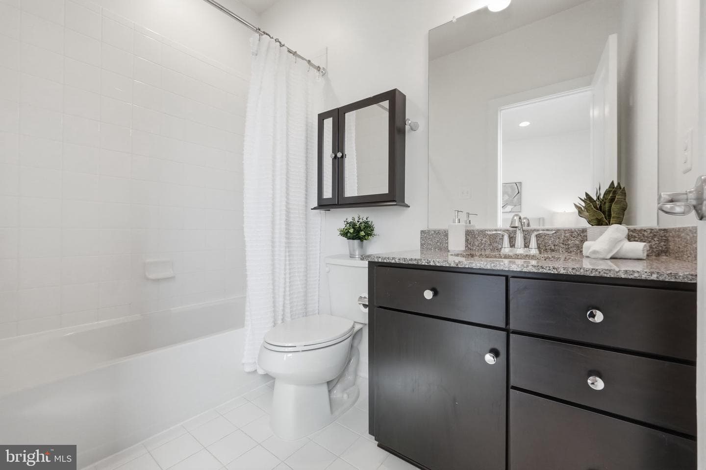 1149 S Monroe Street photo 30