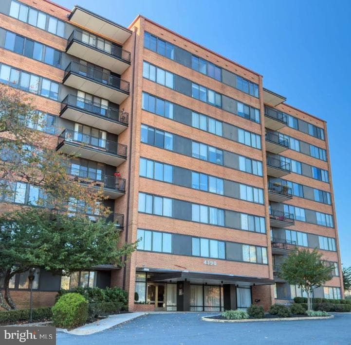 4390 Lorcom Lane #606, Arlington