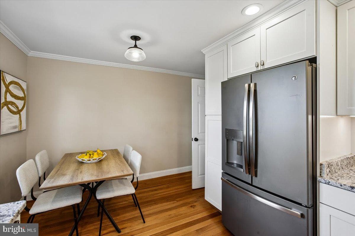 3804 Kemper Road photo 9