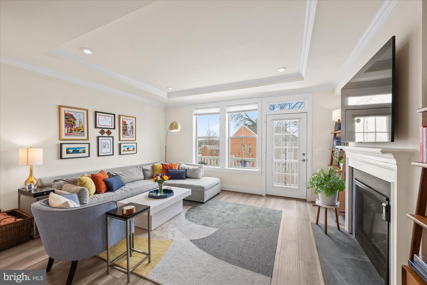 2236 S Glebe Road photo 4