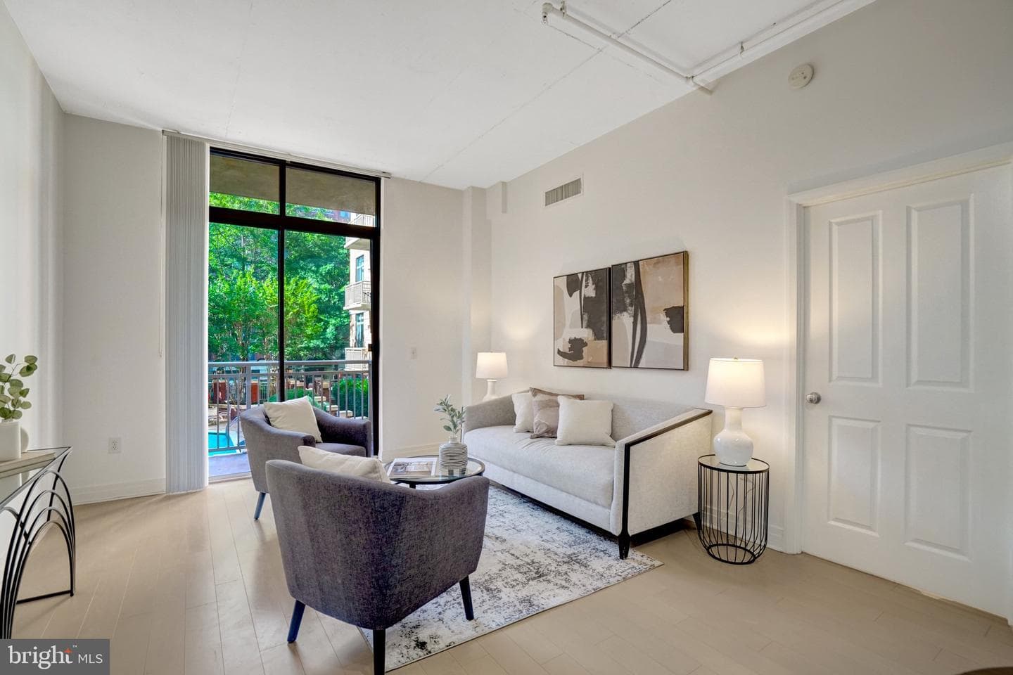 1201 N Garfield Street #202, Arlington