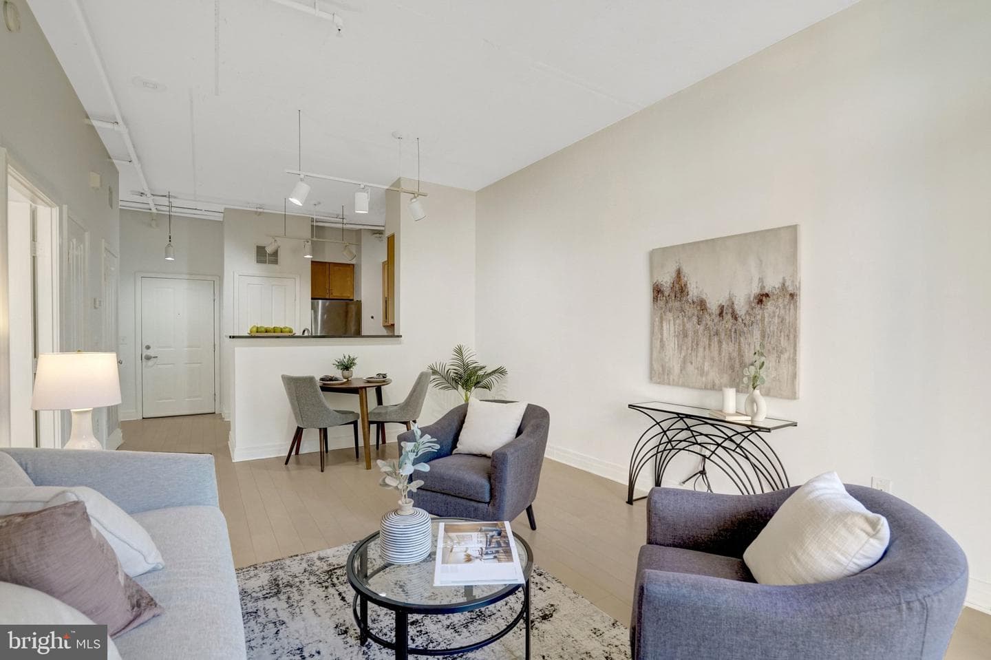 1201 N Garfield Street #202 photo 5