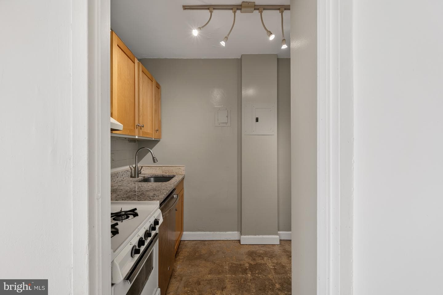 1121 Arlington Boulevard #520 photo 10