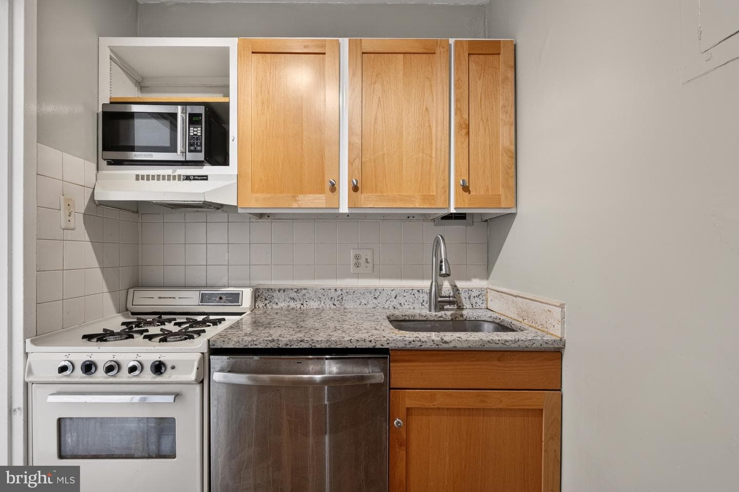 1121 Arlington Boulevard #520 photo 13