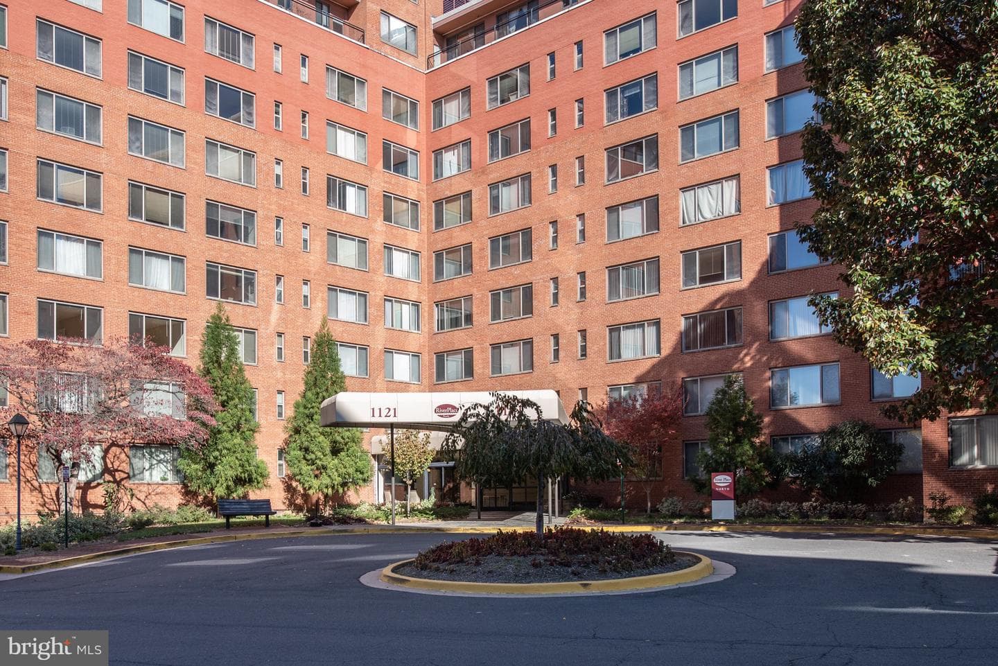 1121 Arlington Boulevard #520 photo 28