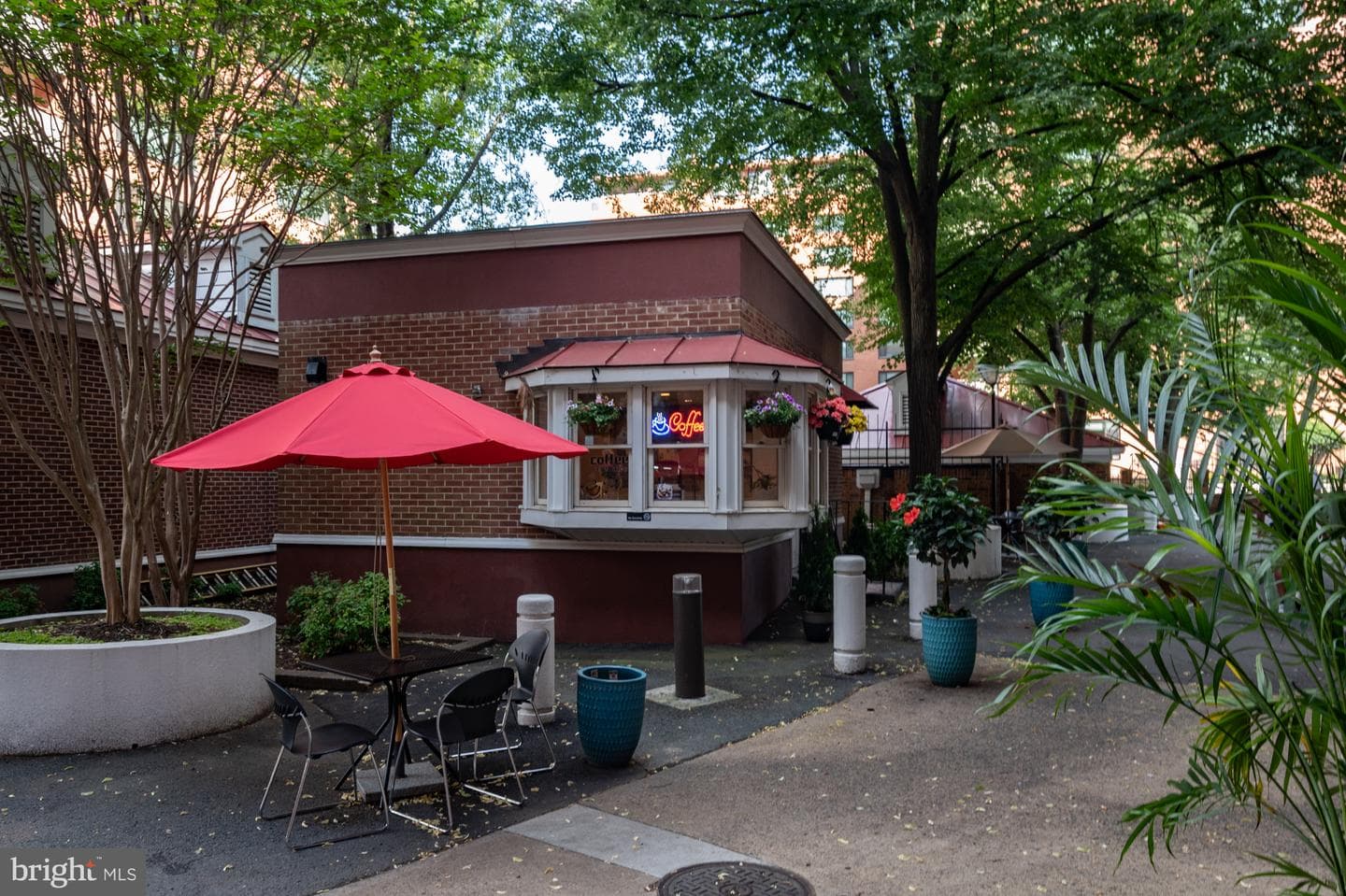 1121 Arlington Boulevard #520 photo 48